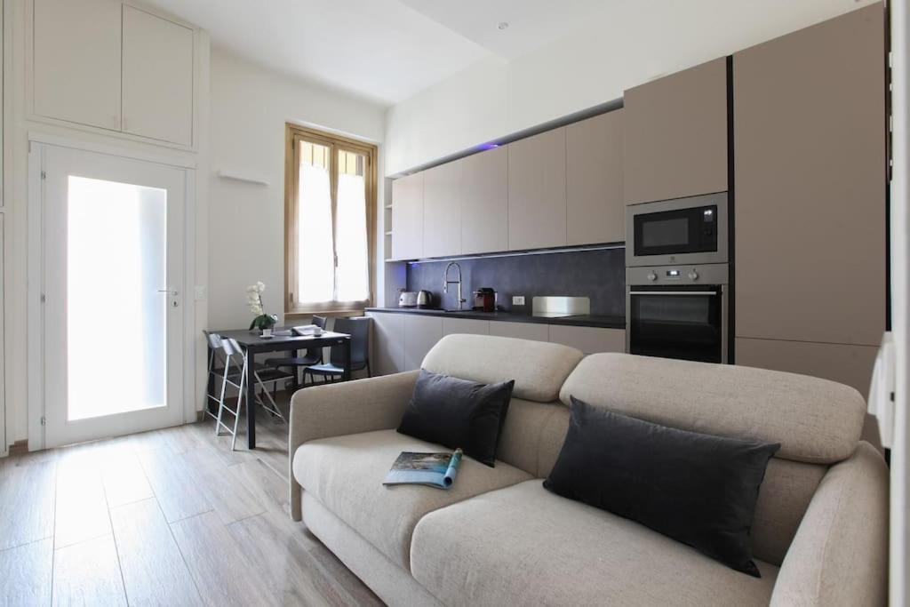 Hacca Collection - Isola-garibaldi District 1br *